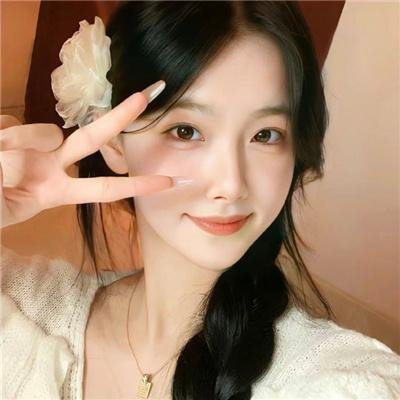 麦肯娜·格瑞丝 明星照